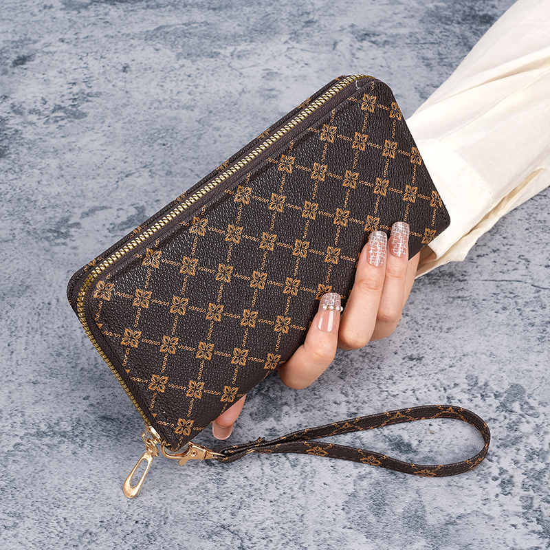 European Style Large Capacity Womens Long Wallet Clutch Bag