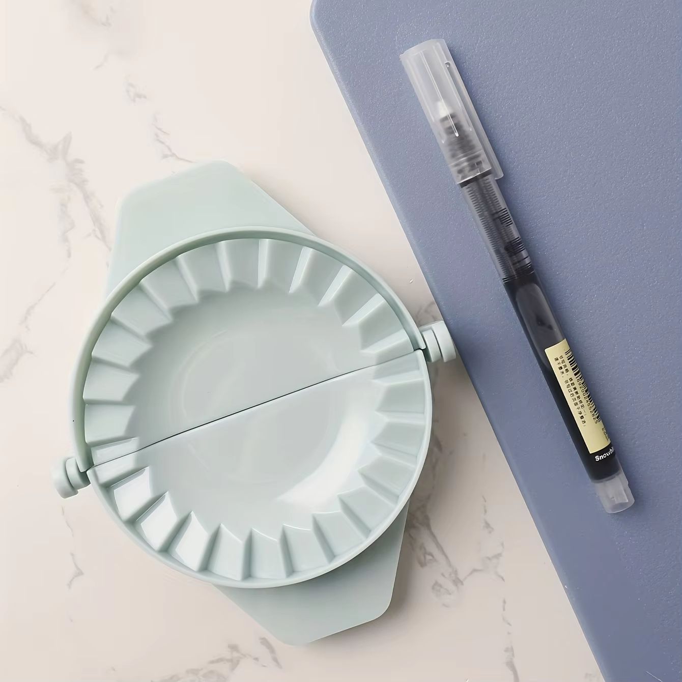 Kitchen Dumpling Maker Wrapper Presser Manual Dumpling Skin Mold Machine Ravioli Maker Press Pastry Maker Kitchen Gadget