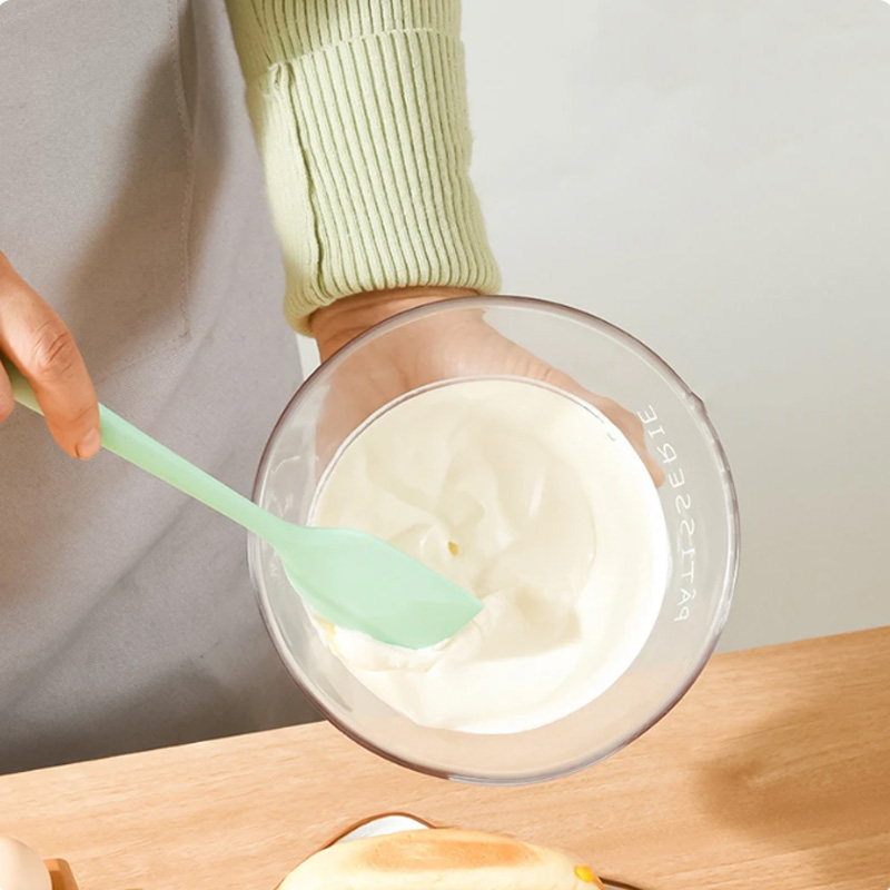Heat-Resistant Silicone Spatula  Non-Stick Butter & Cake Spreader