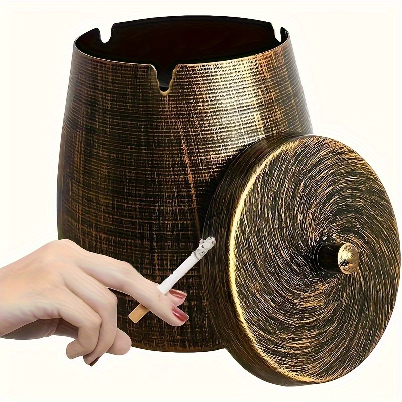Odorless Windproof Metal Ashtray with Lid, Smokeless Indoor & Outdoor Ashtray