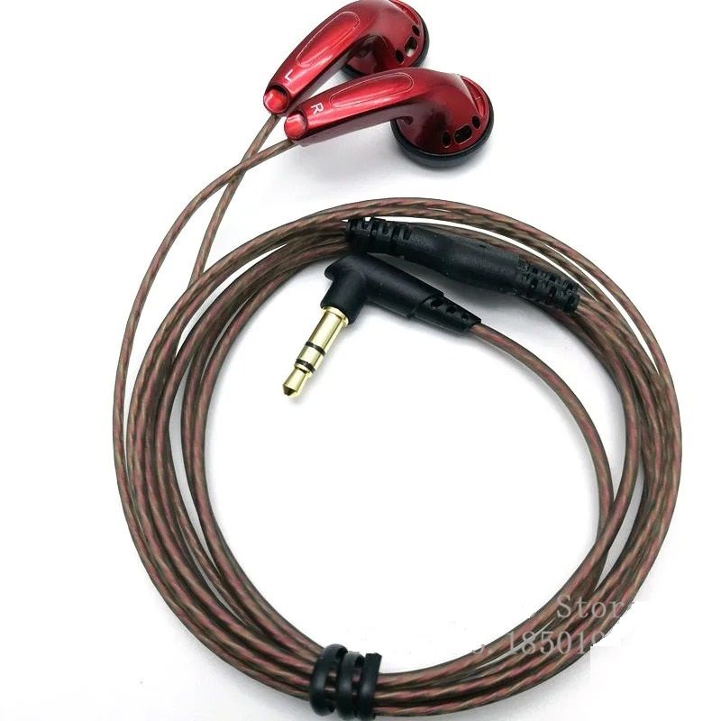 HiFi In Ear Earphones with 15mm Driver and L Shaped Cable