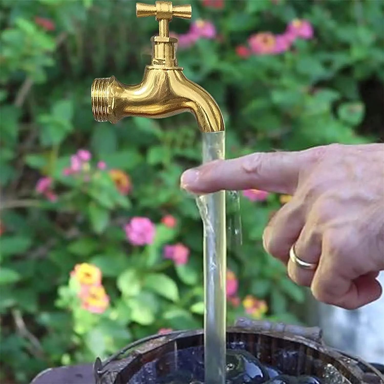 Invisible Flowing Spout Watering Can Fountain Floating Tap Fountain for Home and Garden Decoration