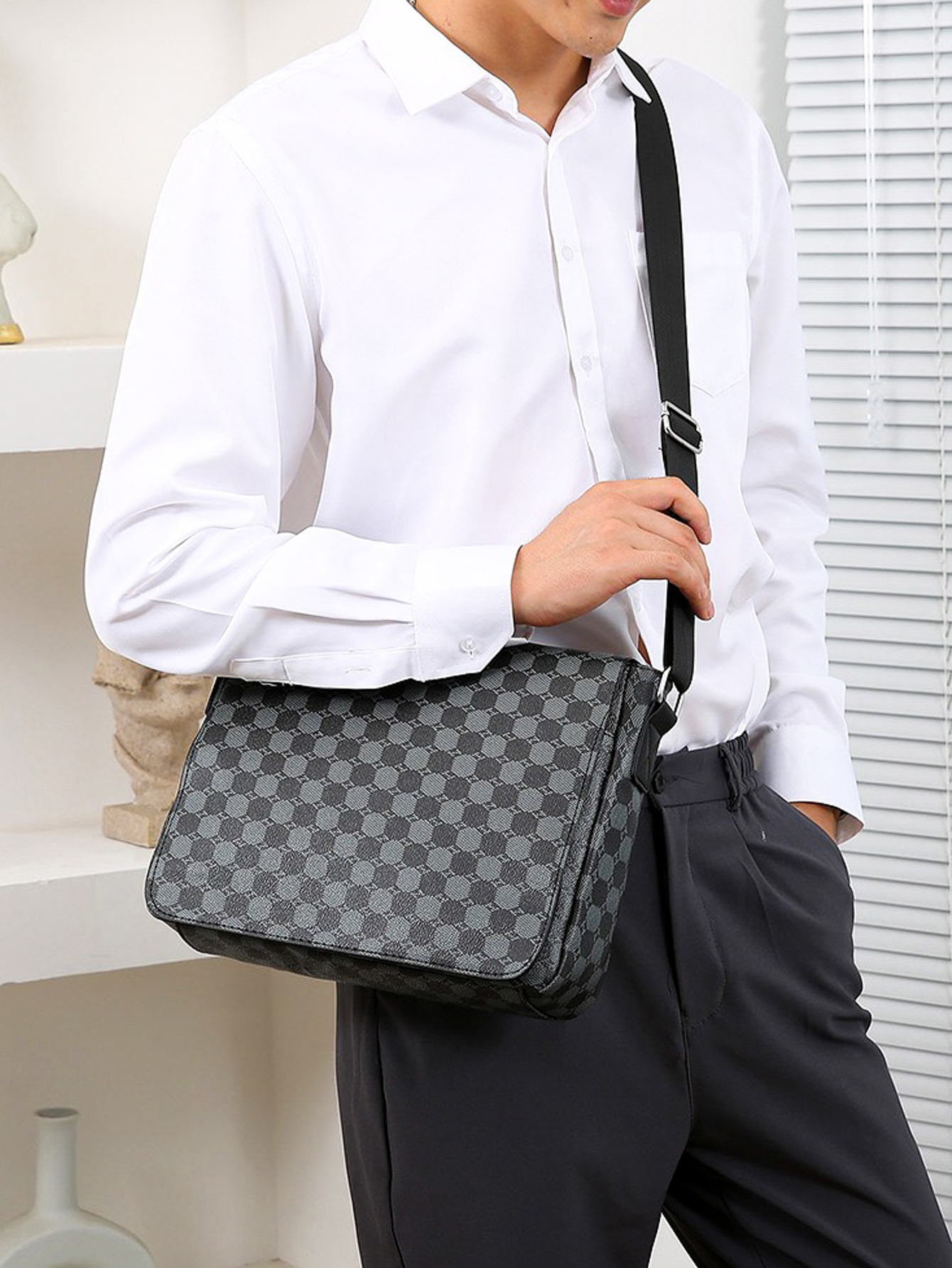 Mens Crossbody Business Briefcase Fashionable Plaid Large Capacity Shoulder Bag