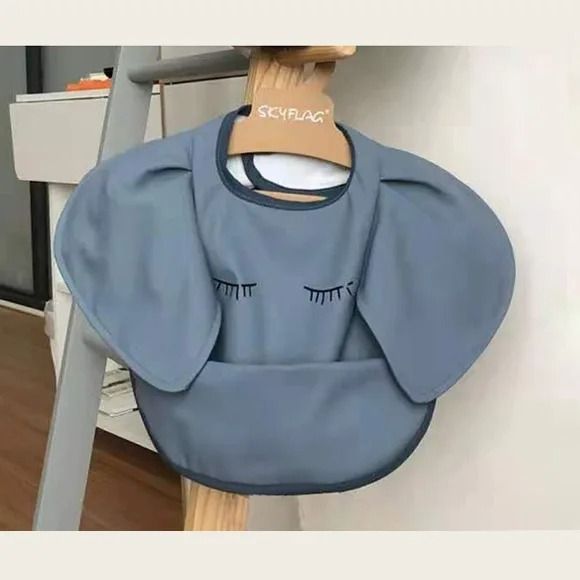 Soft Waterproof Baby Feeding Bib with Front Pocket