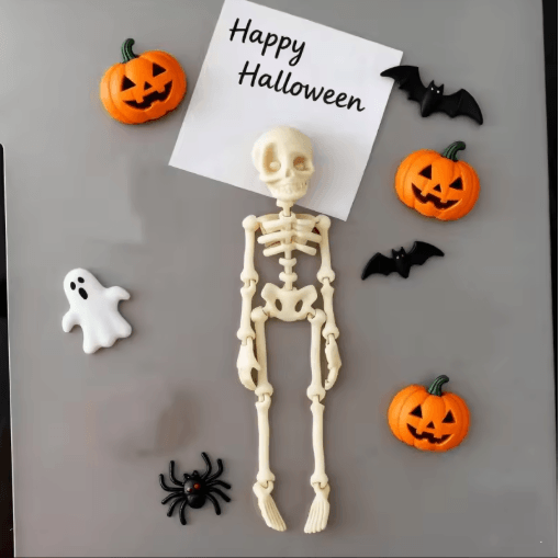 Poseable Magnetic Skull Fridge Magnet with Movable Joints