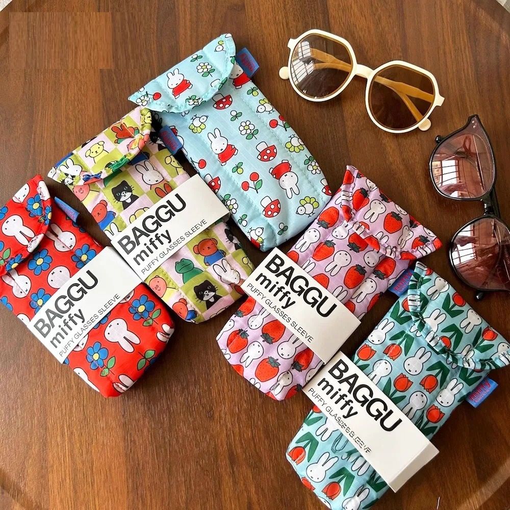 Cute Cartoon Glasses Pouch With Umbrella Print