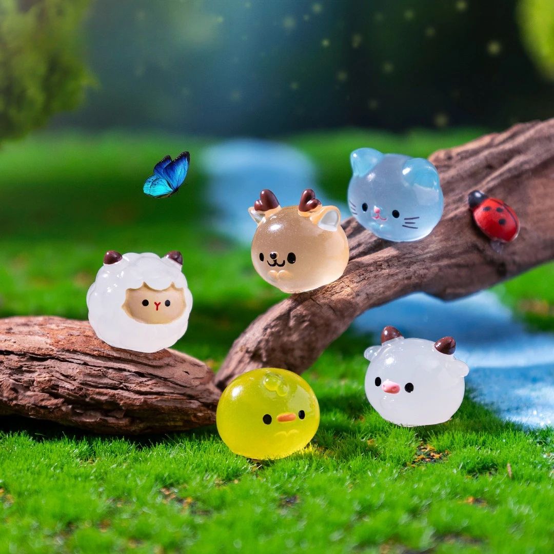 Glow-in-the-Dark Mini Animal Figurines – Luminous Resin Frog & Tiger Fairy Garden Decor