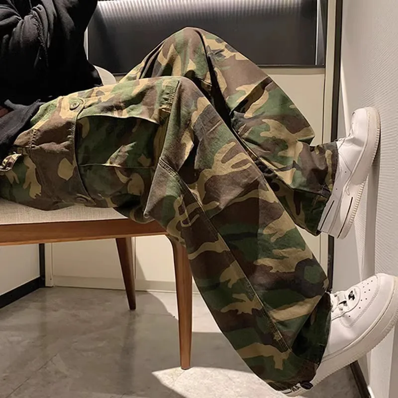 Trendy Vintage Camouflage Cargo Pants for Men, Loose-Fit Straight-Leg High Street Hip-Hop Style Wide-Leg Trouser