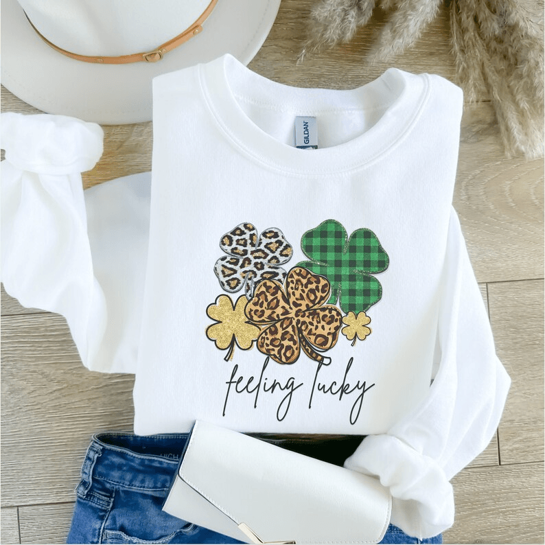 St Patricks Day Sweatshirt for Women Lucky Shamrock Irish Crewneck Pullover