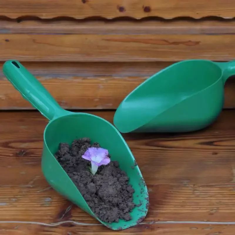 Getter Large-Capacity Gutter Scoop – Heavy-Duty Gutter Cleaning Shovel & Leaf Debris Removal Tool