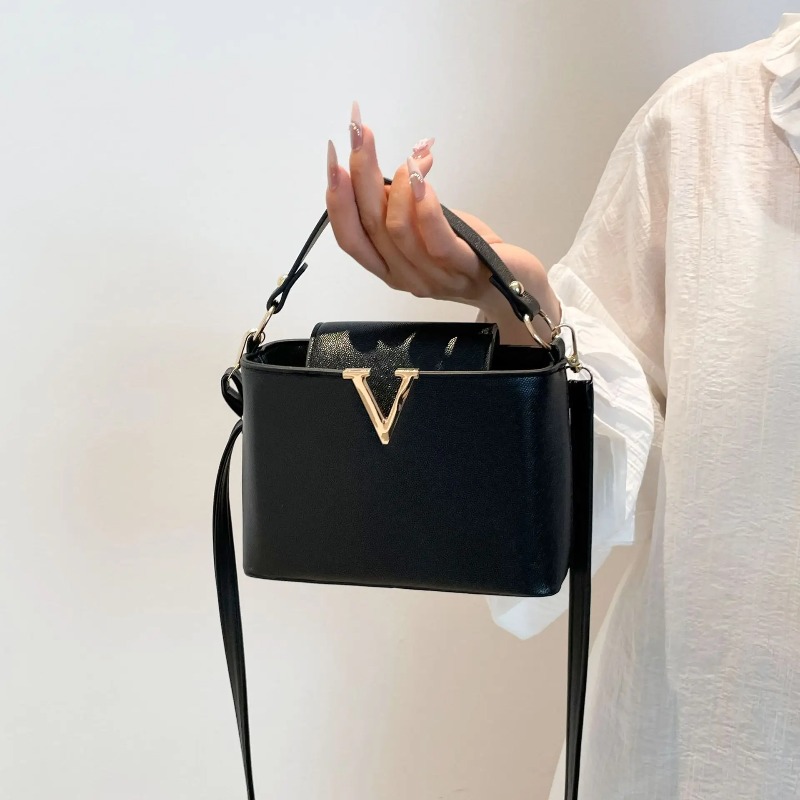Luxury Womens Tote Bag Chic V Shaped Stylish PU Leather Bucket Bag Top Cover Handbag Women Shoulder Crossbody Bags