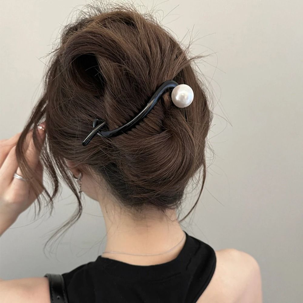Retro S Shape Twist Hair Clip Hollow Out Ponytail Barrette
