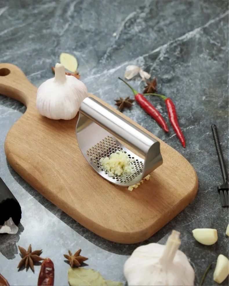 Upgraded Stainless Steel Garlic Press Rocker Manual Garlic Ginger Crusher and Mincer Kitchen Tool