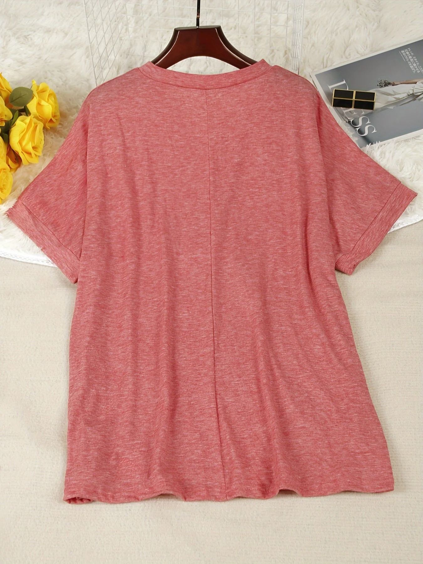 Chic Plus Size Short Sleeve Buttoned V Neck Casual T Shirt Lightweight Summer Top for Women