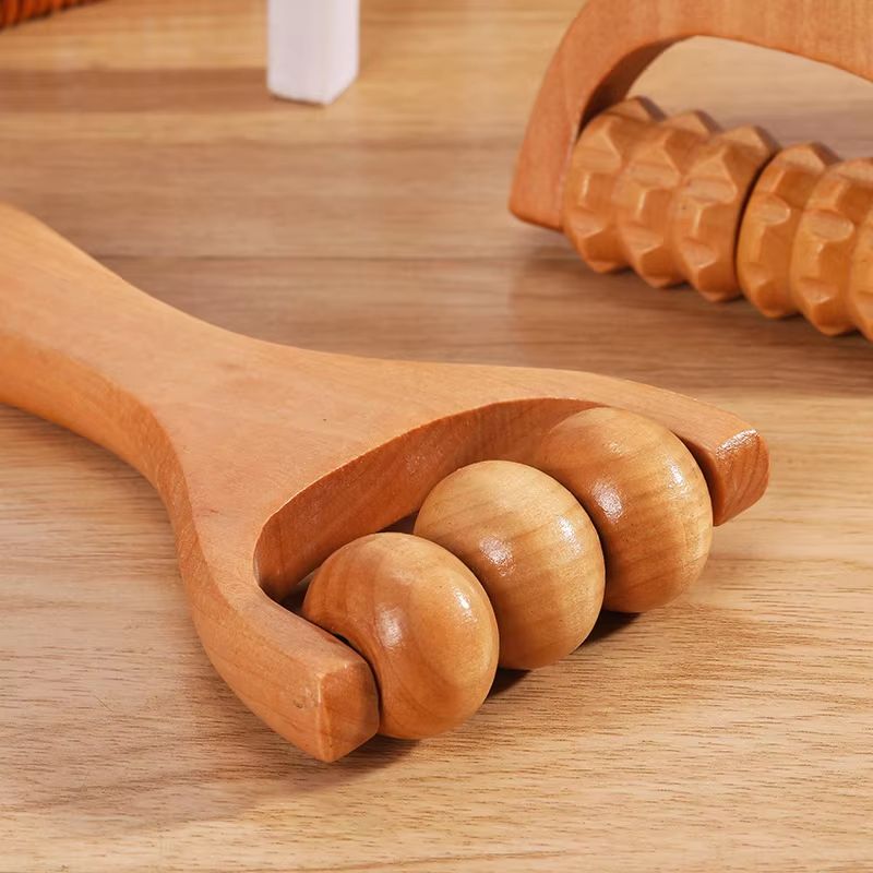 Wooden Roller Massager for Neck Shoulder and Legs – Handheld Full Body Relaxation Tool