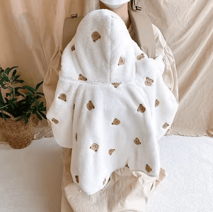 Cozy Coral Velvet Baby Hooded Cloak for Warm & Stylish Winter Comfort