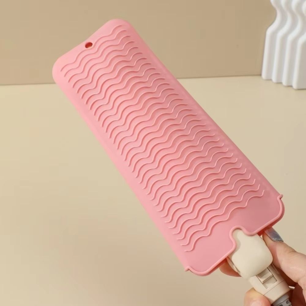 Heat Resistant Silicone Hair Styling Mat and Travel Pouch