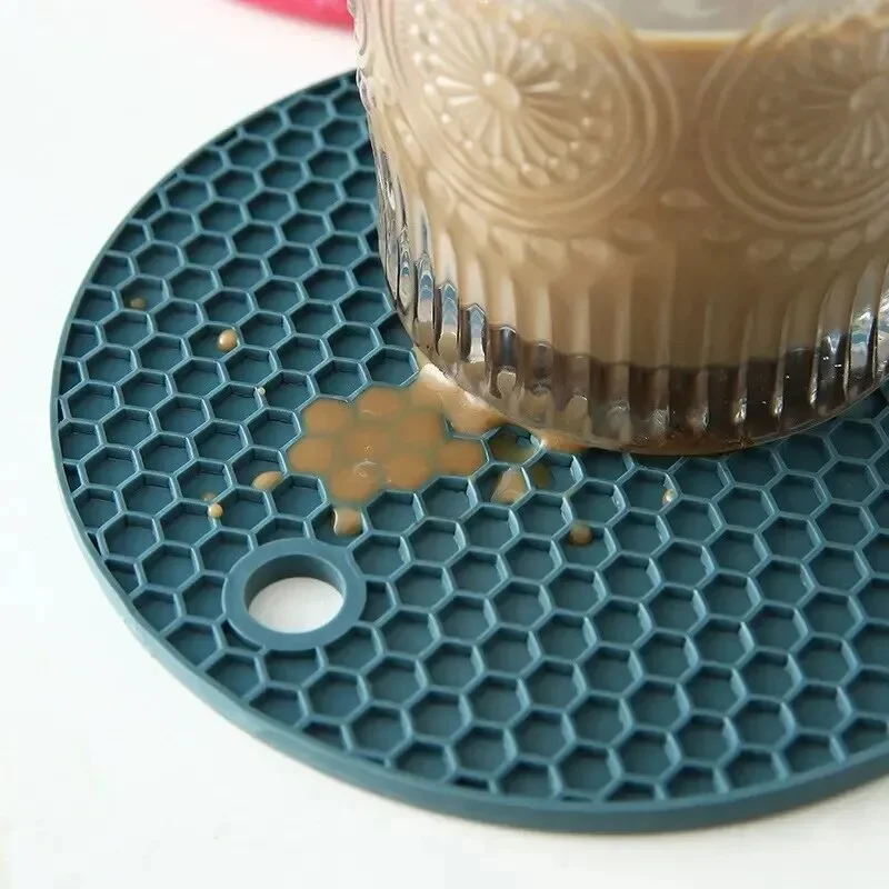 Non-Slip Placemat, Round Heat Resistant Silicone Mat, Drink Cup Coasters Insulation, Kitchen Accessories Pot Holder