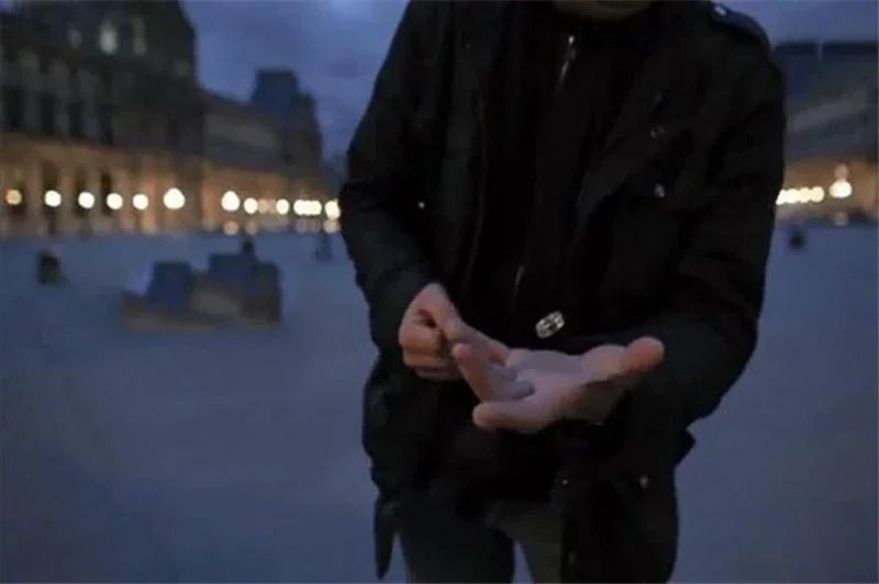 Floating Magic Pen and Ring Illusion Trick Kit
