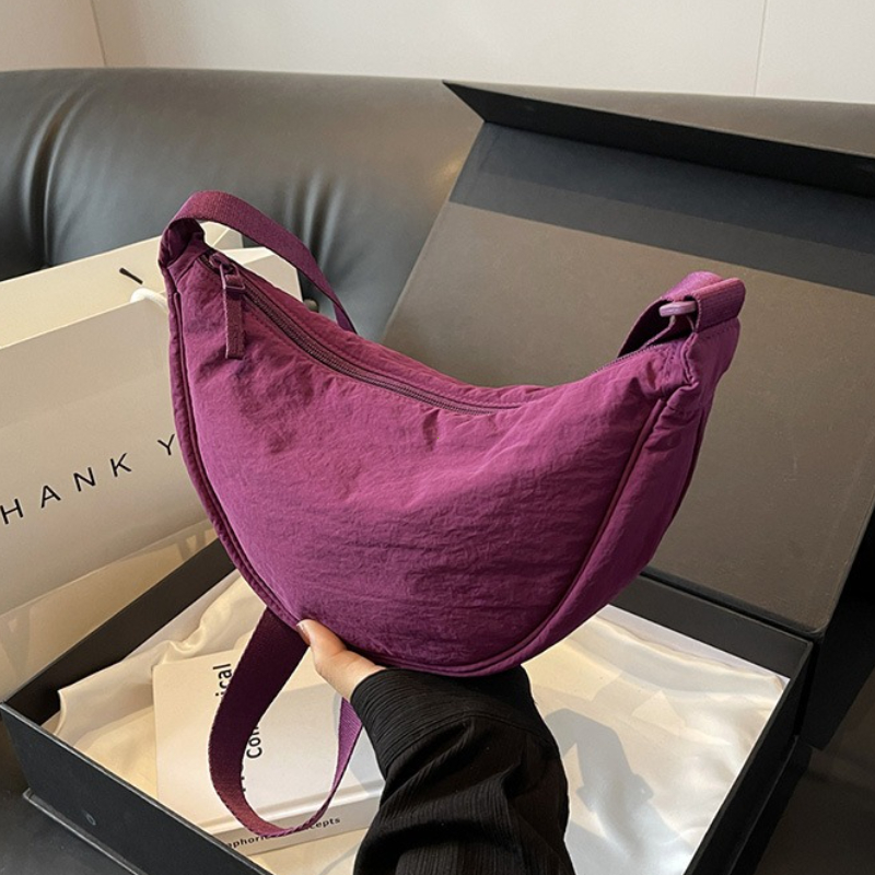 Fashionable Nylon Women's Shoulder Bag Casual Sports Crossbody Handbag for Travel and Everyday Use