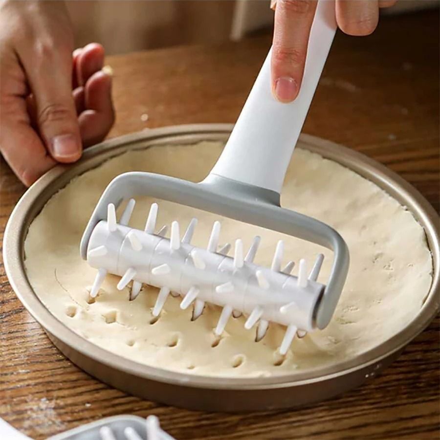 Pizza Dough Roller & Needle Punch – High-Efficiency Baking Tool