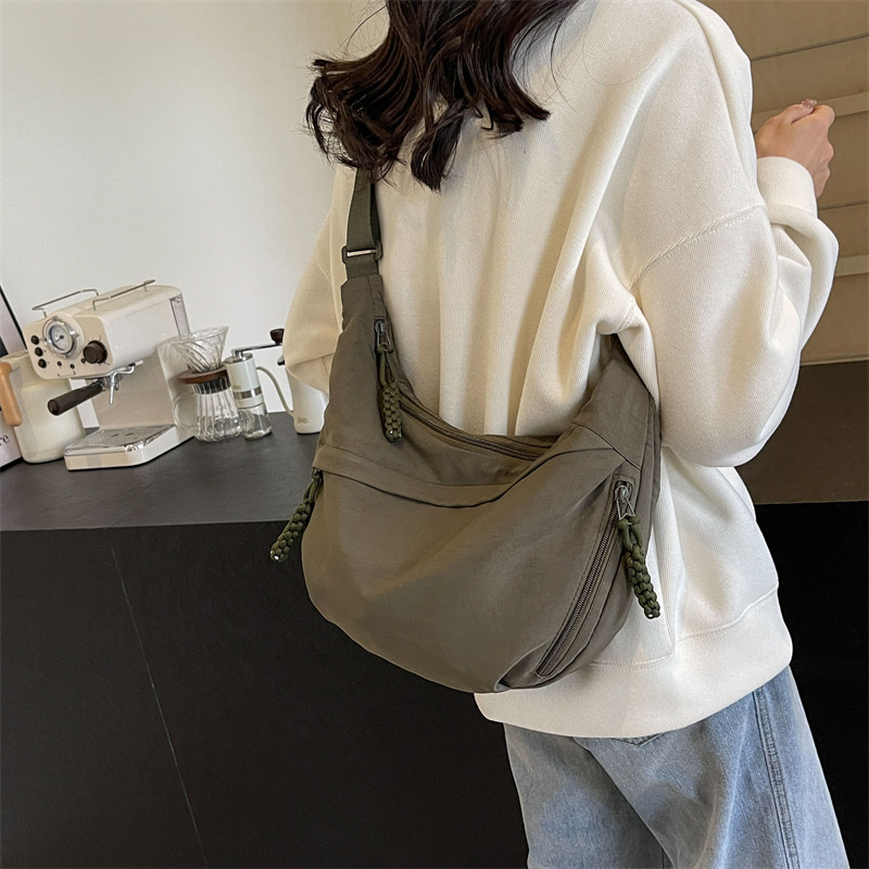 Lightweight Nylon Crossbody Bag Large Capacity Womens Messenger Shoulder Tote