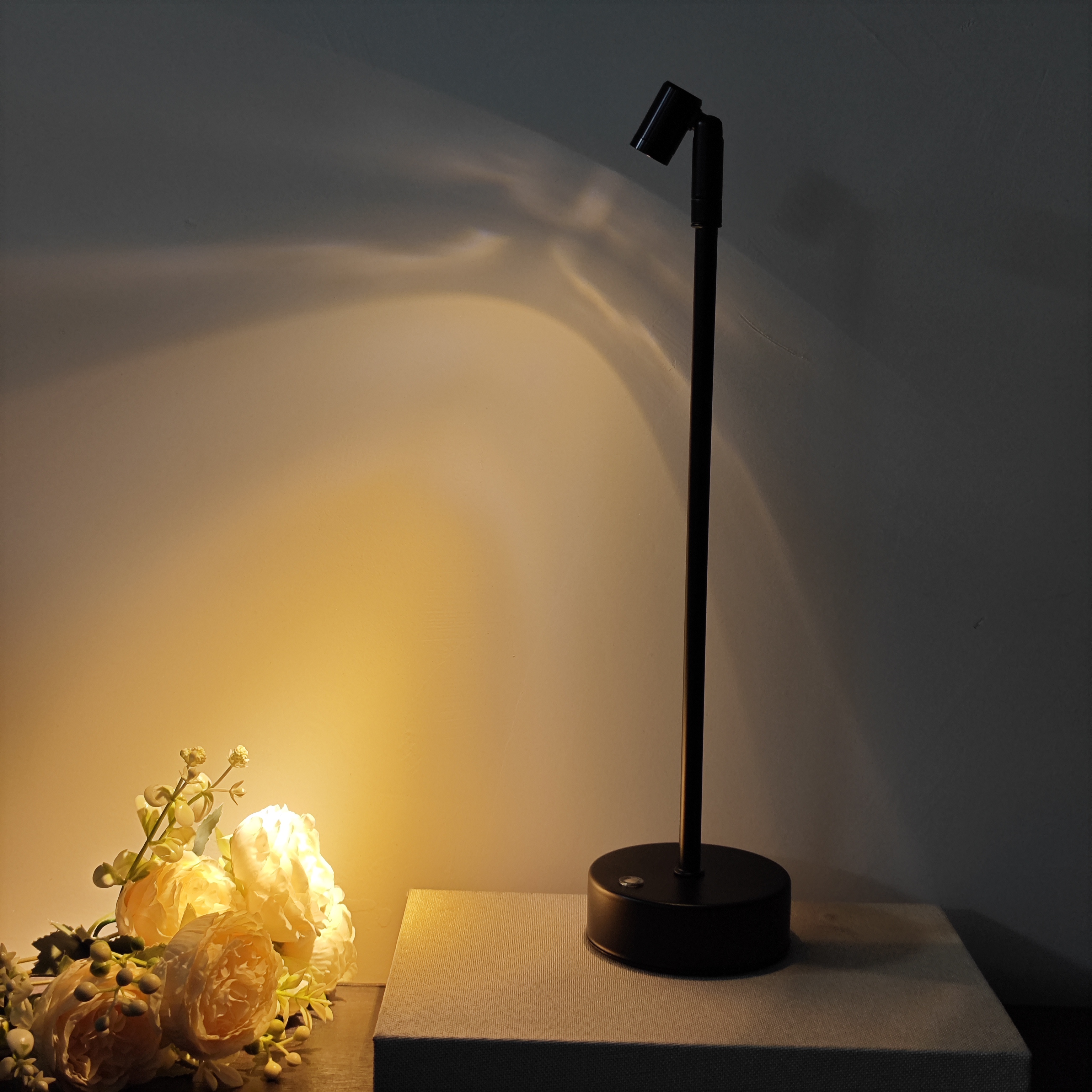 Vintage Decor Desk Lamp, LED Charging, Touch Dimming, Minimalist Bedside Light