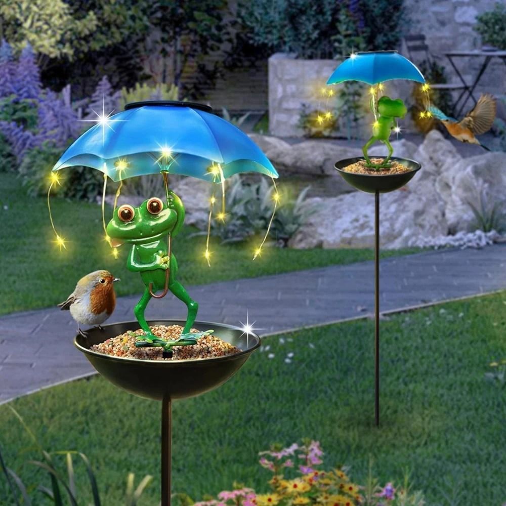 Solar Frog Bird Feeder Garden Stake | Decorative Metal Figurine Landscape Light for Lawn & Pathway