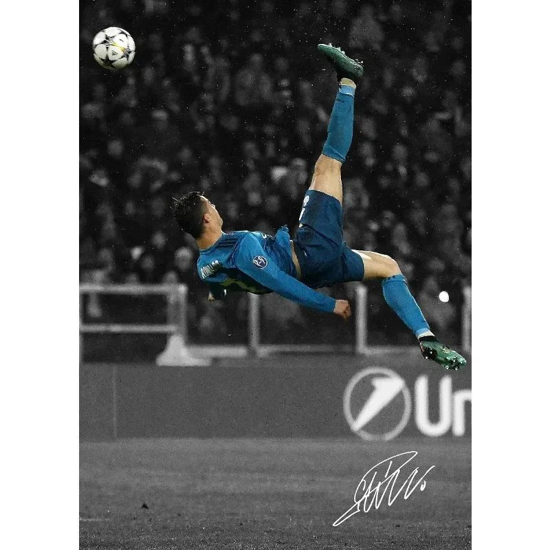 Modern Soccer Player Canvas Wall Art – Dynamic soccer wall art Football Athlete Poster for Home & Room Decor