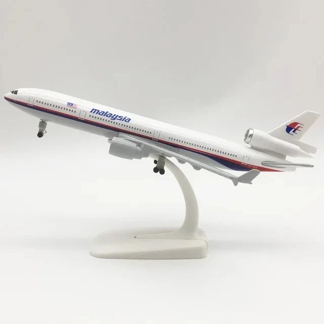 Alloy MD11 Airplane Model with Landing Gear Display