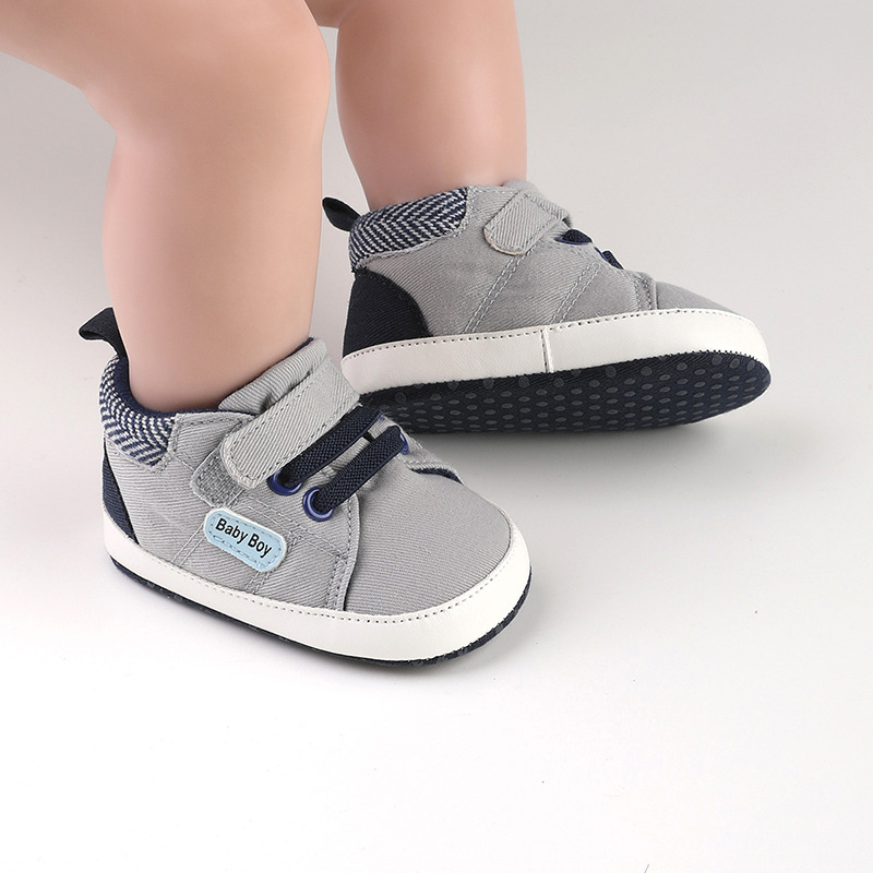 Spring and Autumn Style Baby Shoes with Cartoon Pattern Soft Soled Canvas Shoes