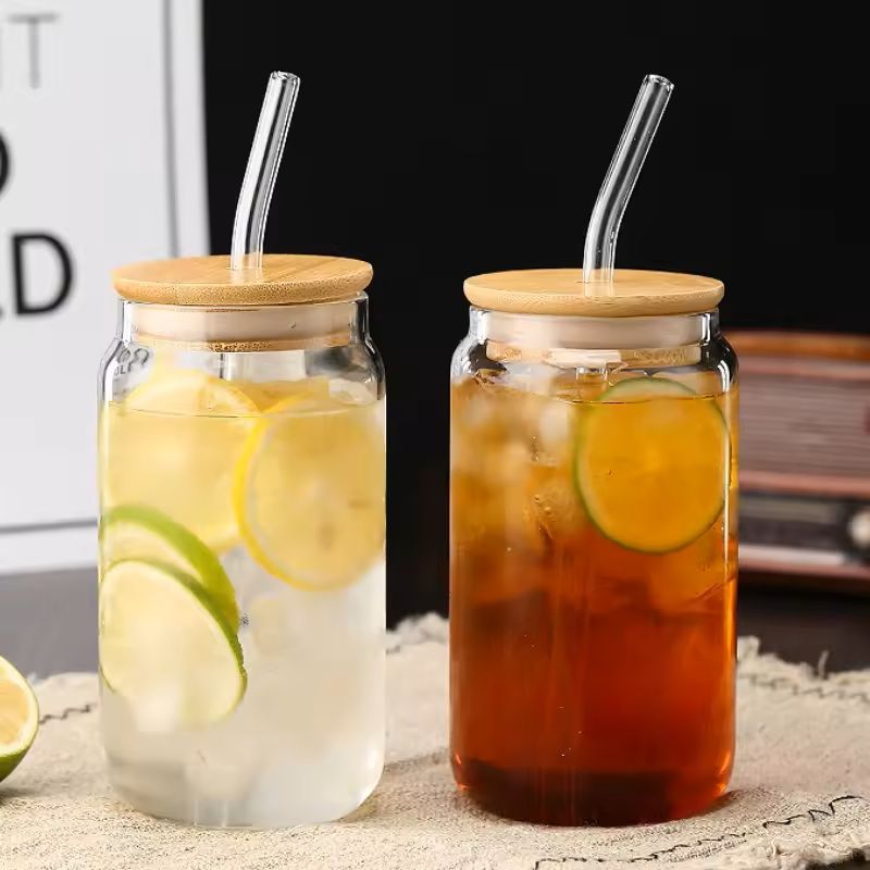 550 ml Glass Travel Cup with Wooden Lid & Straw – Transparent Bubble Tea & Cocktail Mug