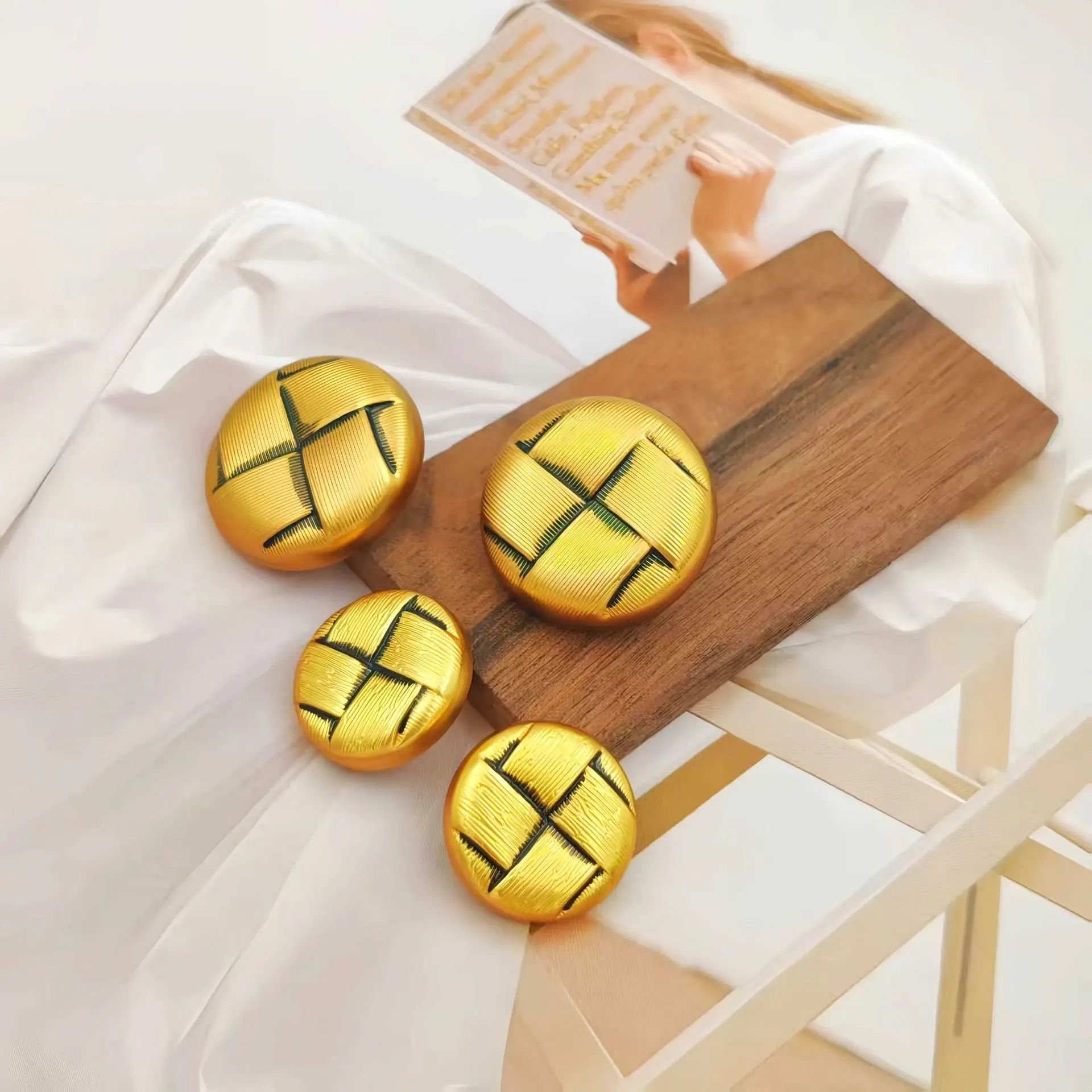 Retro Round Metal Gold Buttons – Premium Sewing Accessories for Cheongsam, Suits & Blouses