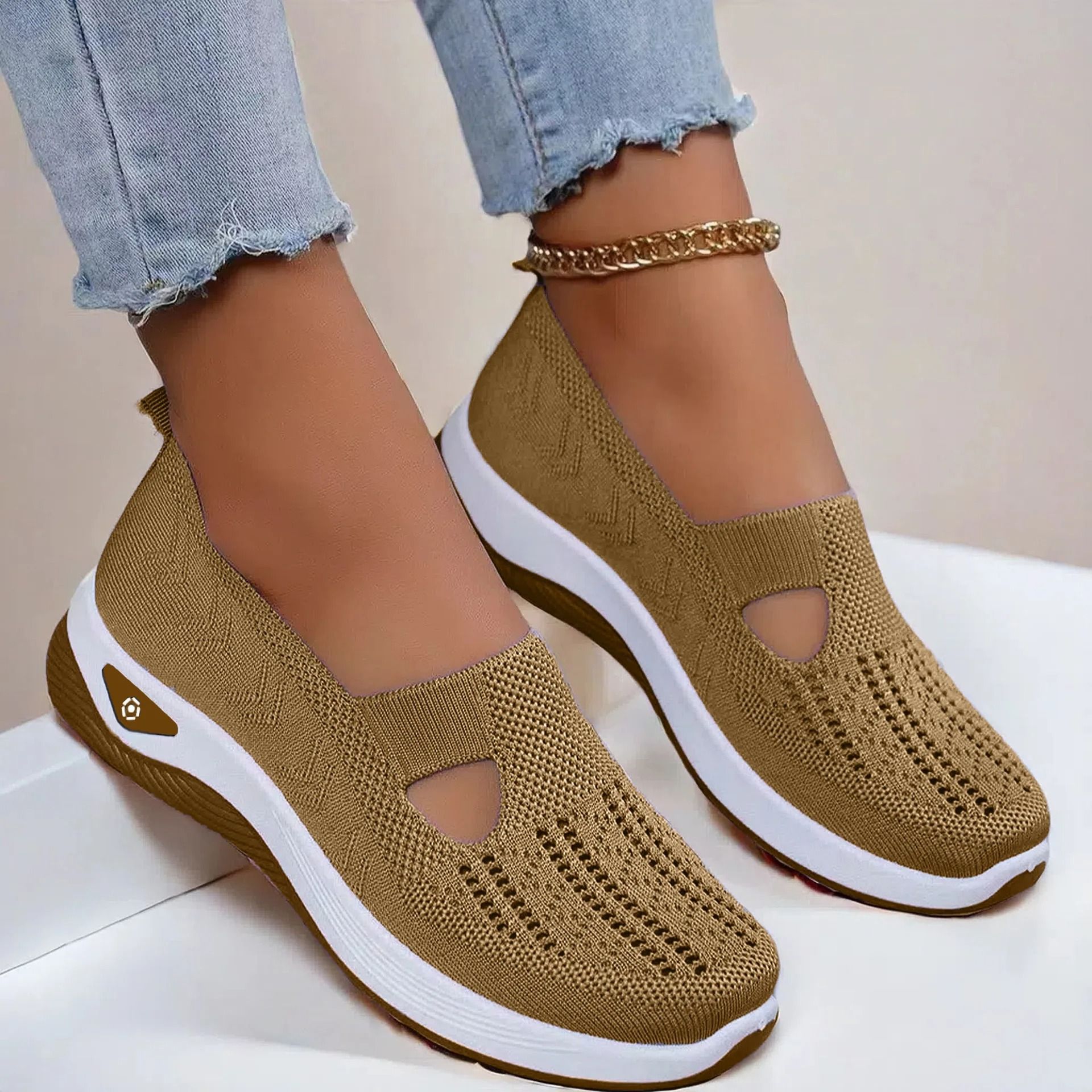 Summer Women Breathable Anti Slip Soft Bottom Casual Walking Shoes