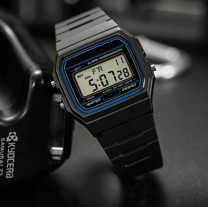 Minimalist LED Sports Watch for Men – Square Digital Wristwatch with Casual Display