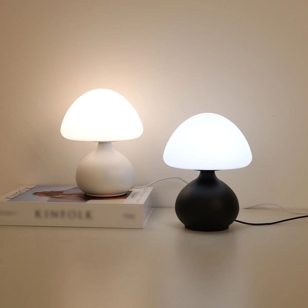 Modern Mushroom Table Lamp with Three Color Modes and Adjustable Brightness