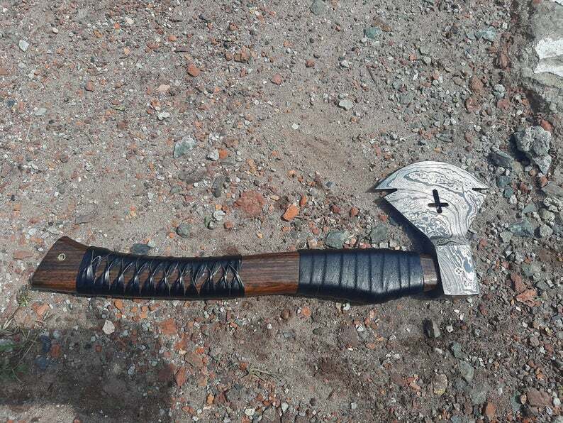CUSTOM HANDMADE DAMASCUS STEEL HATCHET TOMAHAWK HUNTING AXE