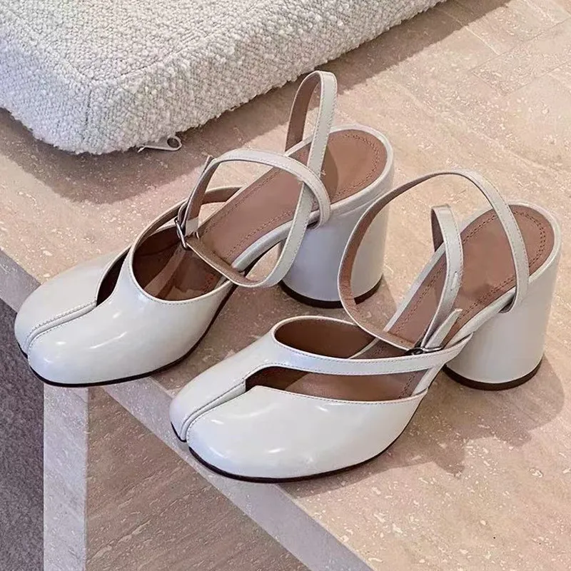 Elegant Designer Split Toe Patent Leather Chunk Heeled Sandals, Womens Fashion Buckle Pumps & Mary Jane High Heels