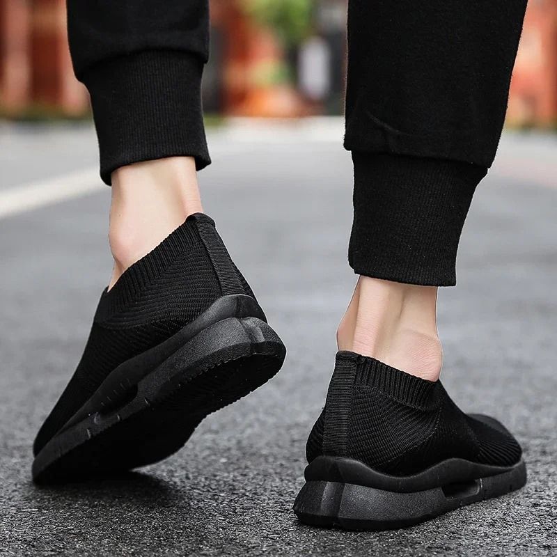 Mens Lightweight Slip On Running Shoes with Breathable Mesh Design