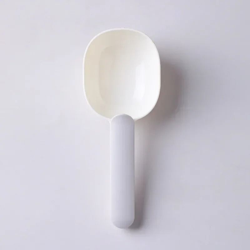 Multifunctional Pet Food Spoon with Sealed Bag Clip and Measuring Design