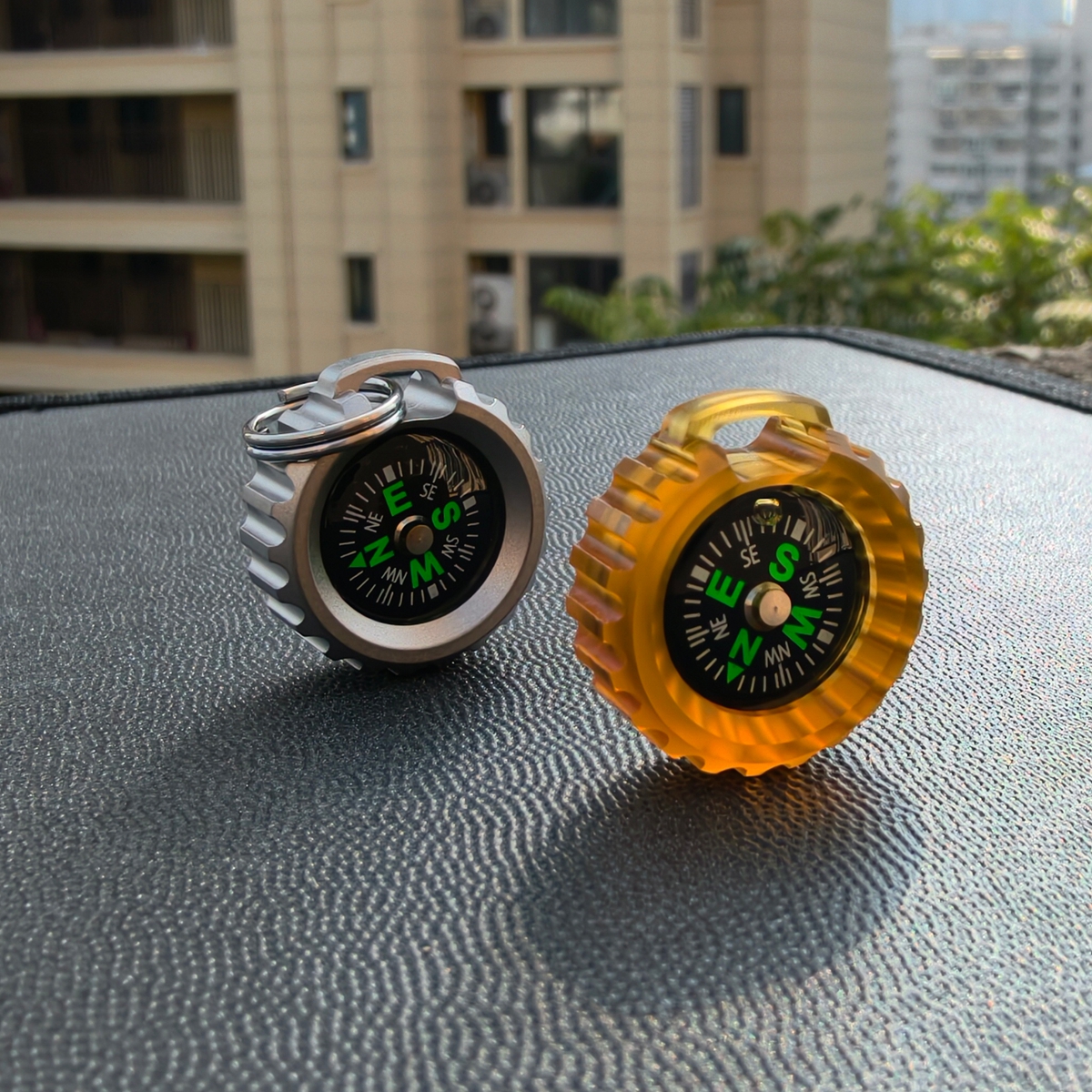 Titanium Compass Pendant Portable Survival Navigation Tool for Outdoor Emergency Travel