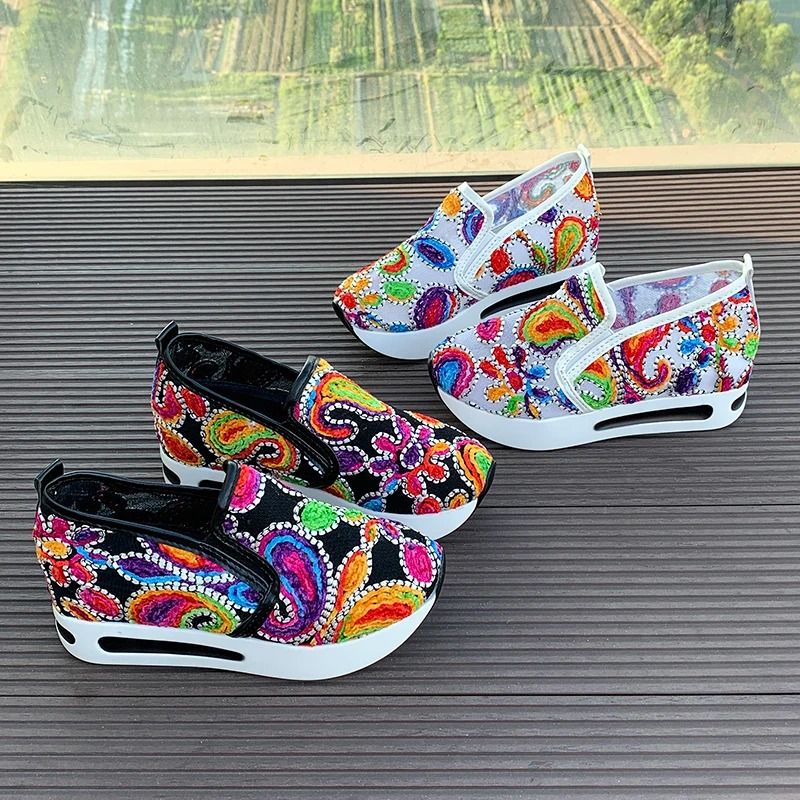 Womens Wedge Sneakers with Floral Embroidery Mesh Design Height Increasing Platform Shoes for Spring and Autumn
