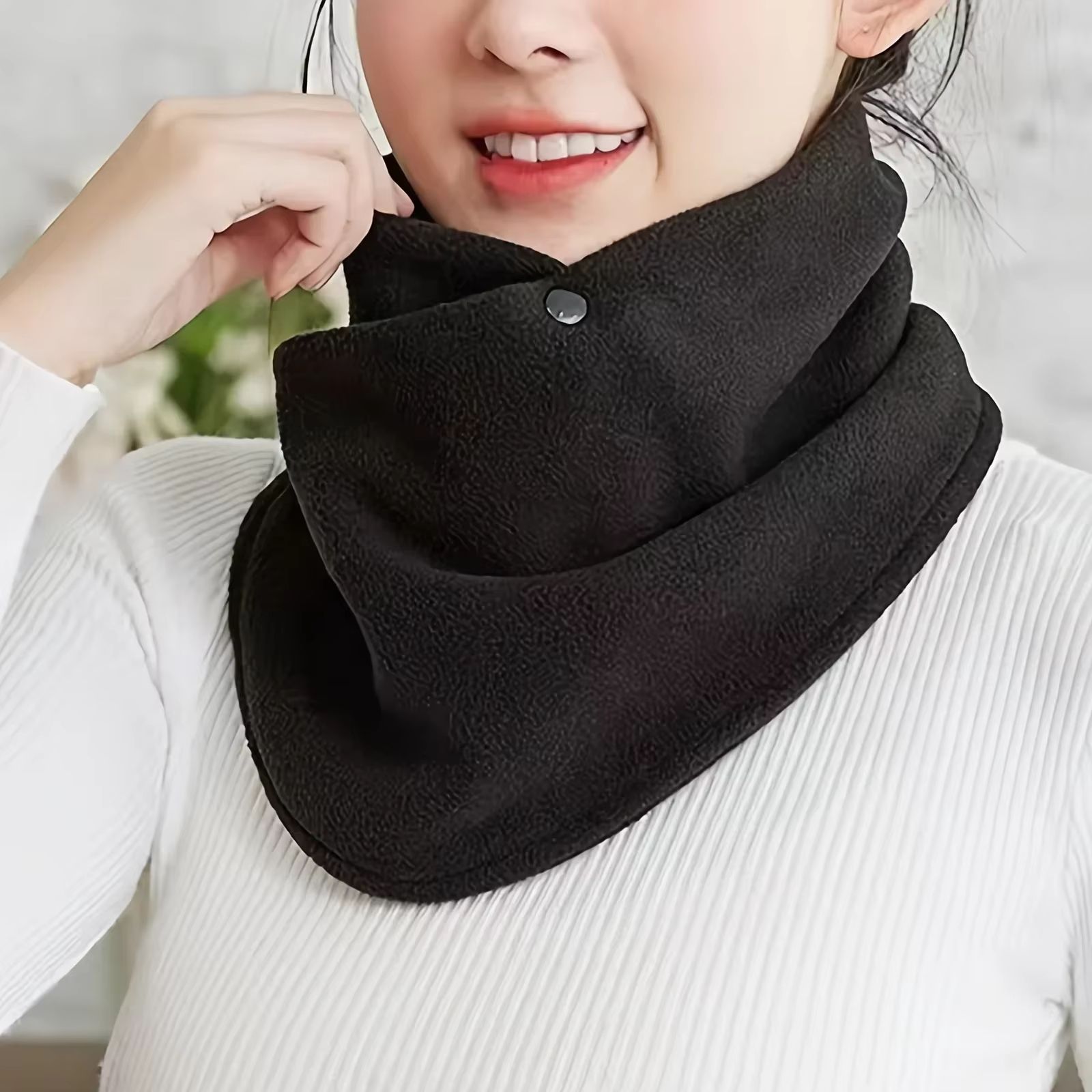 Women's Winter Warm Fluffy Scarf – Stylish Soft Neck Warmer Wrap for Cold Weather