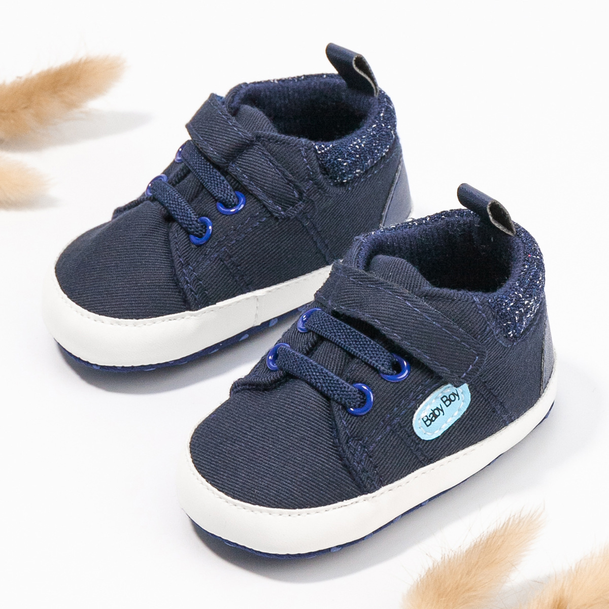 Spring and Autumn Style Baby Shoes with Cartoon Pattern Soft Soled Canvas Shoes
