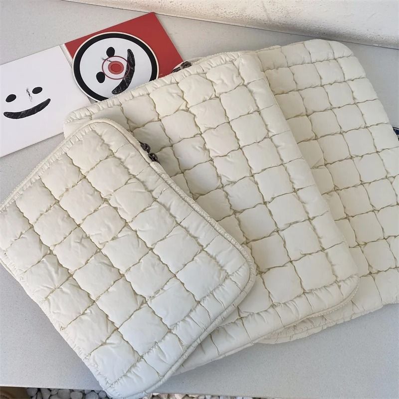 Quilted Puffy Laptop Sleeve Padded Protective Laptop Carrying Case