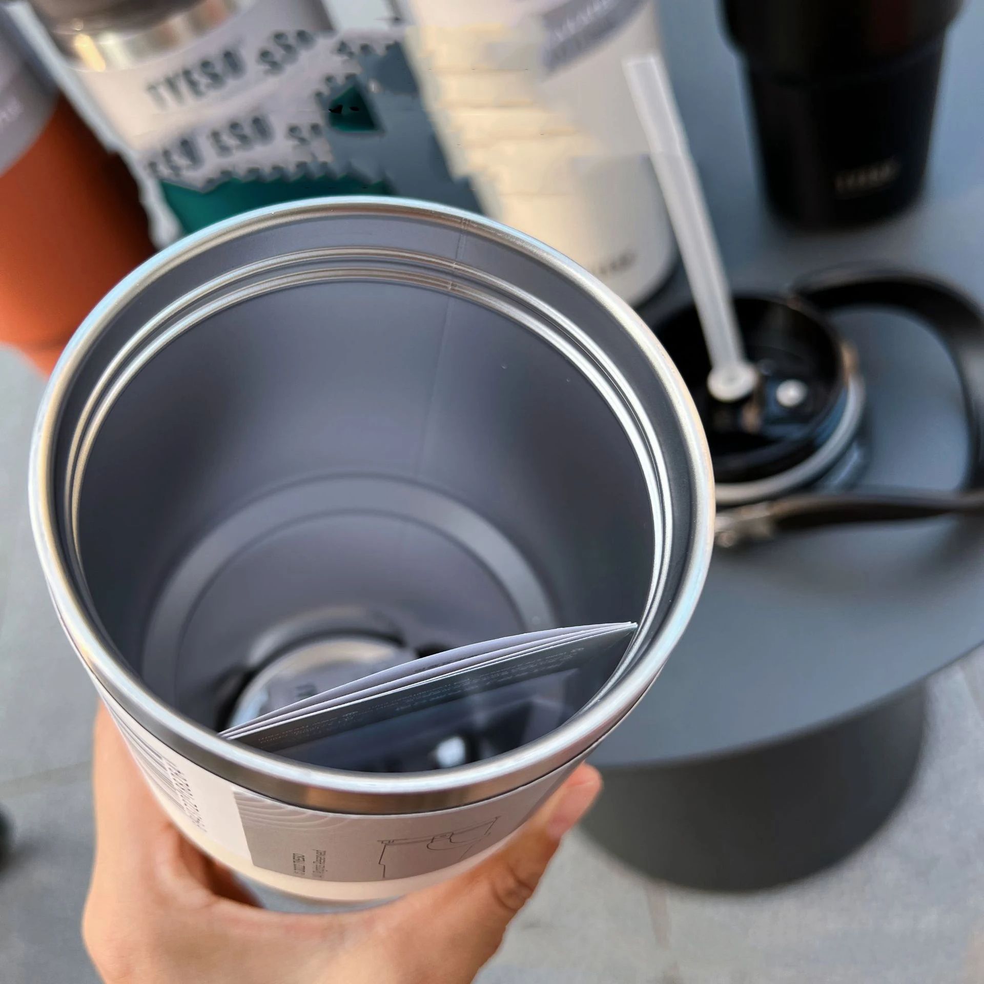 Vacuum Flask Car Water Bottle, 304 Stainless Steel Coffee Cup with Leak-Proof Lid, Handle & Non-Slip Base