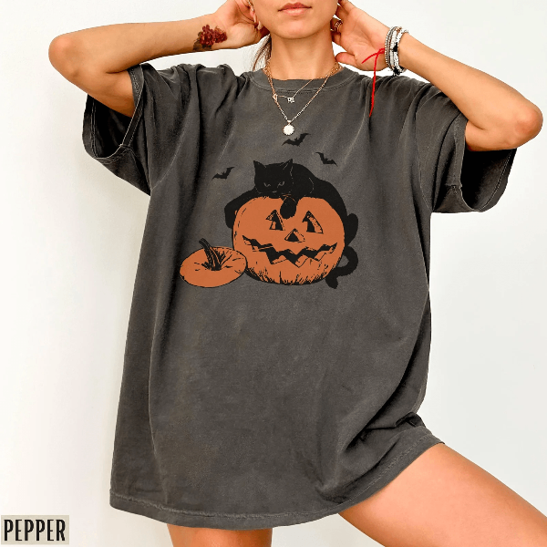 Retro Black Cat Pumpkin Shirt Comfort Colors Tee – Vintage Halloween Cat Graphic Spooky Season Top