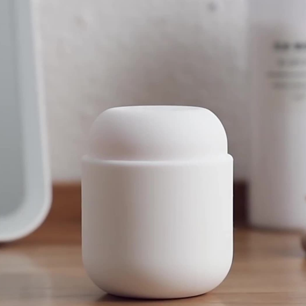 Travel Makeup Sponge Holder