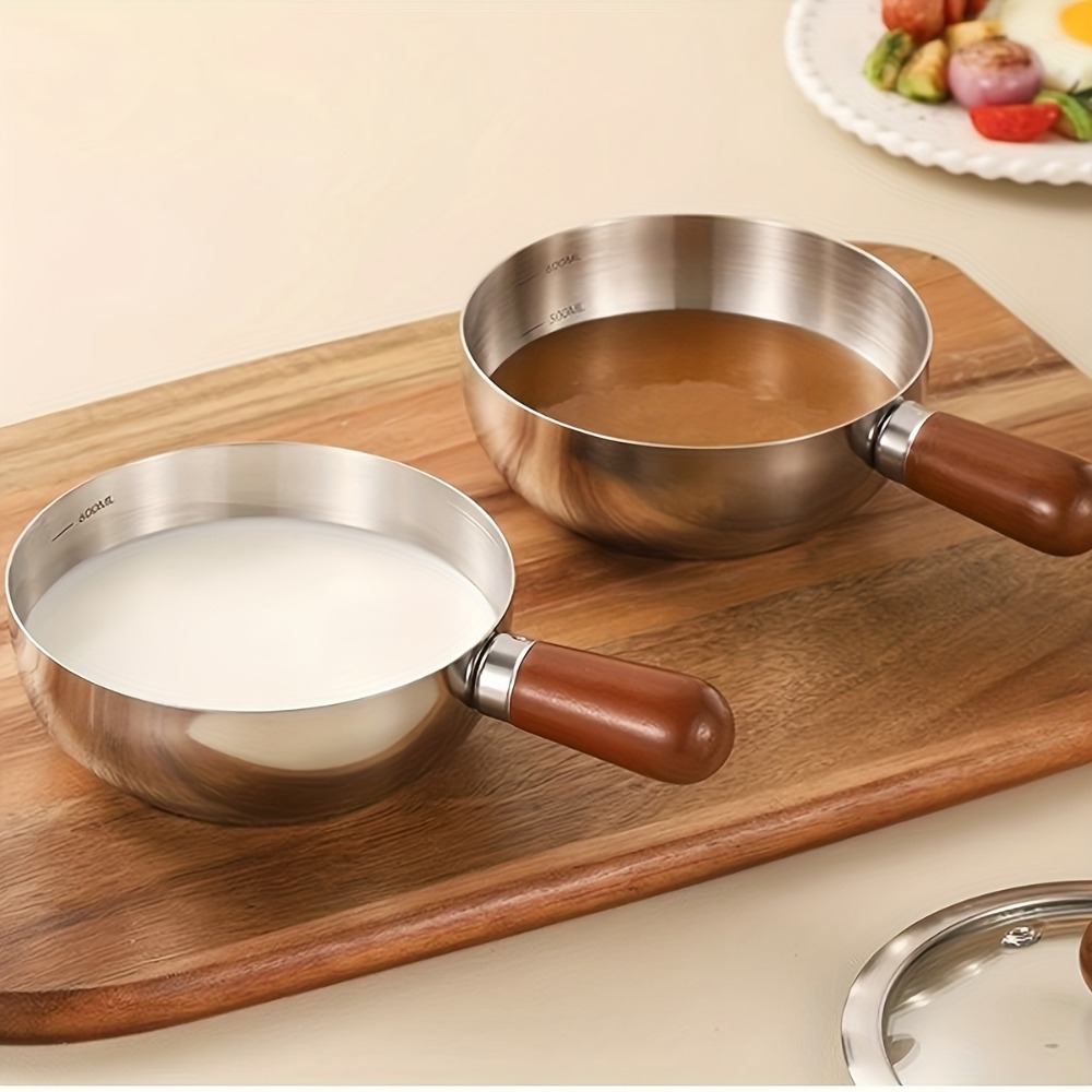 Pasta Cooker with Wooden Handle Induction compatible, Non-Slip Base Pot for Even Heat Distribution.