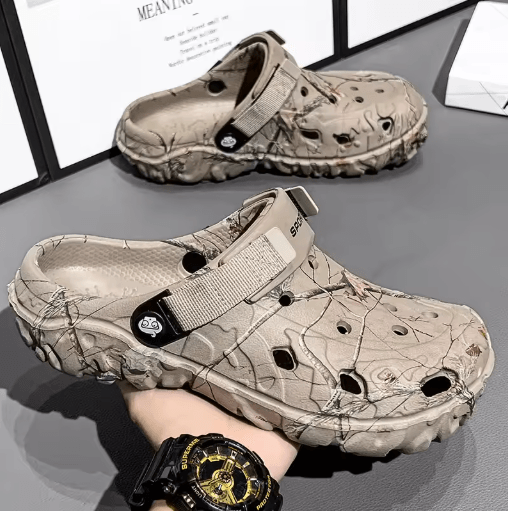 Classic Lightweight Anti Slip Garden Slippers Outdoor Platform Sandals for Men
